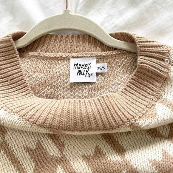 Princess Polly Beige and White Houndstooth Sweater - Picture 5 of 6